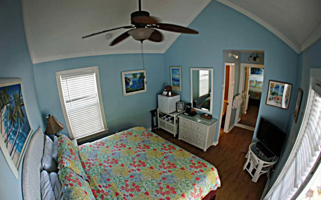 Seascape Tropical Inn - Adult Exclusive