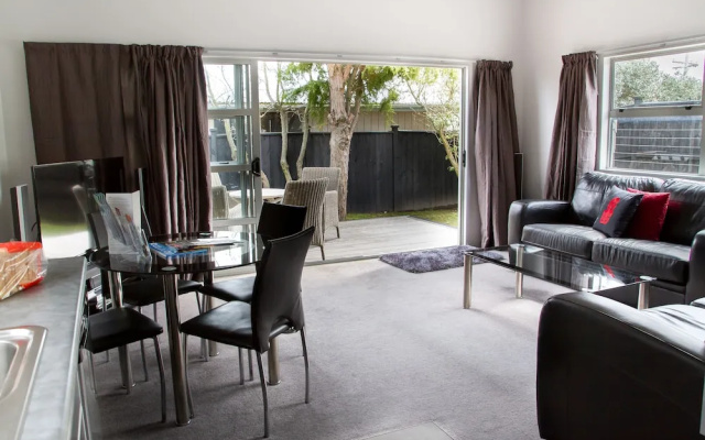 Martinborough Mews