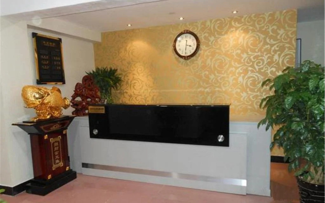 Chengde Huatang Hotel