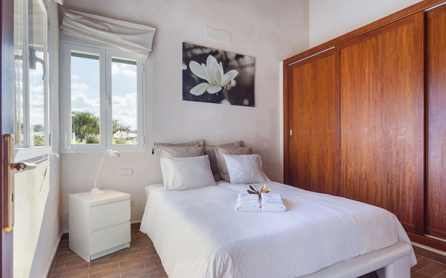 Close Es Trenc Beach Villa with Pool