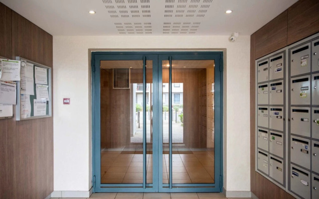 Appartement cessonnais avec terrasse et parking