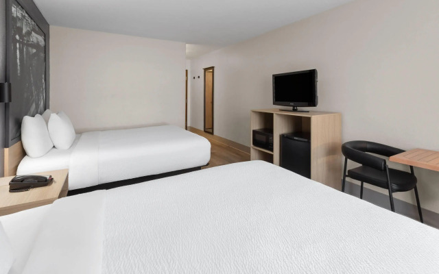 Super 8 by Wyndham Quebec City