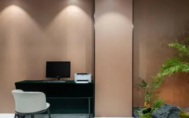 Xingfu Cube Hotel (Guilin University of Electronic Science and Technology )