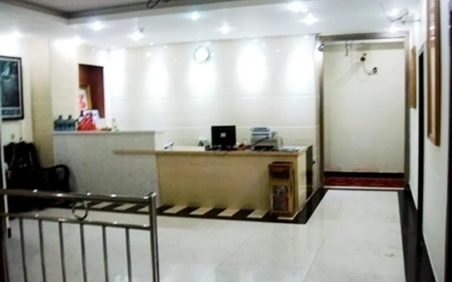 City Star Chain Hotel