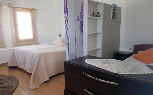 Knidos Hotel