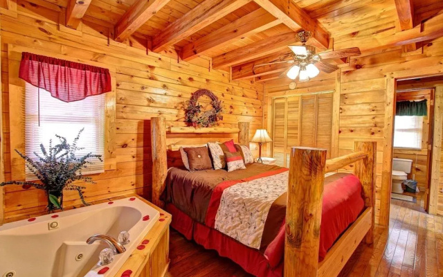 Almost Paradise 1 Bedroom 1 Bathroom Cabin