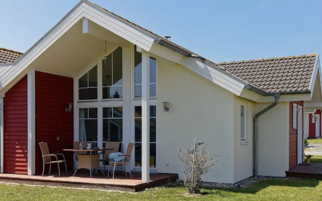 Bungalow by the Sea With Sauna in Germany