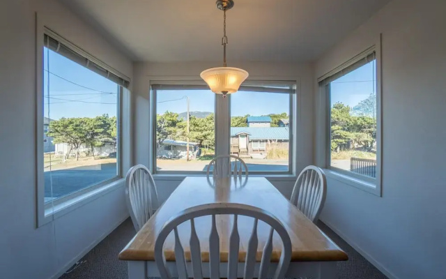 Manzanita Vacation Rental