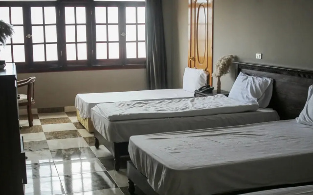 Serenity Lodge
