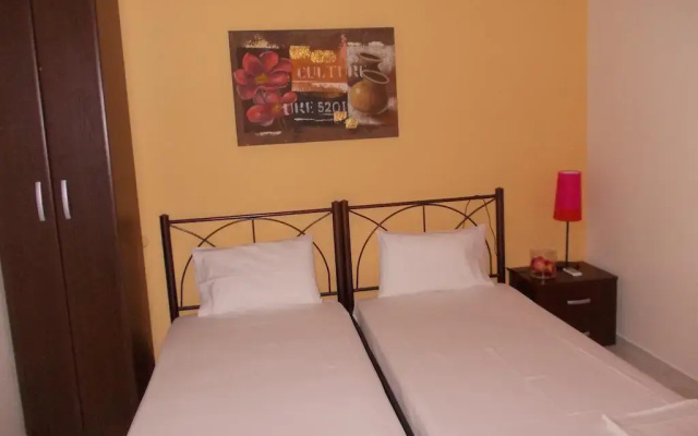 Lampos House Vourvourou