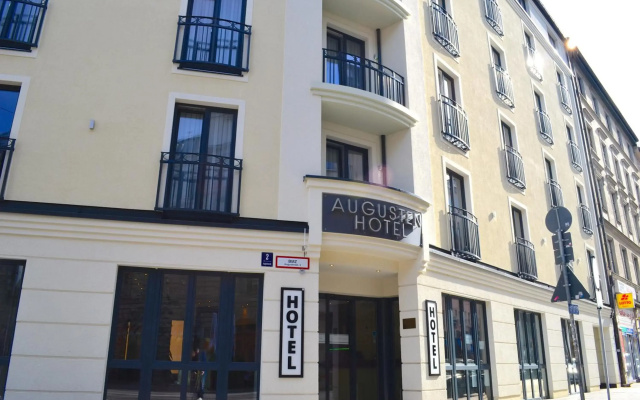 Augusten Hotel