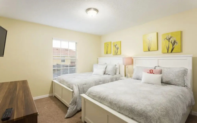 Bismarck Palm Townhome 8971