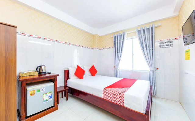 Oyo 349 Thuan Buom Phat Hotel