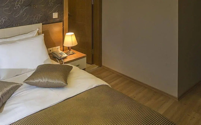 Park Square Hotel
