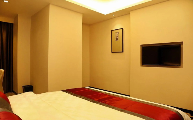 Green Oriental Hotel (Shenzhen Pinghu South China City Hehua subway station)