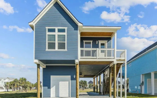 Sandy Smiles by Ryson Vacation Rentals