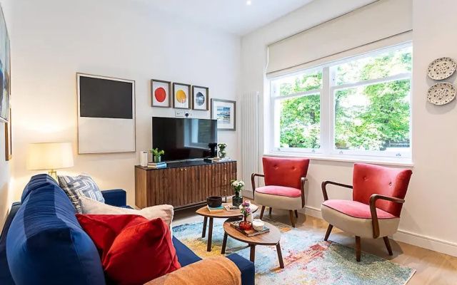 Stunning Earls Court Flat