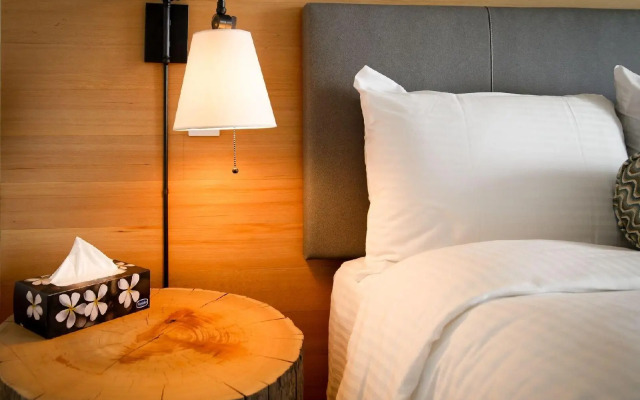 Sproat Lake Landing Resort