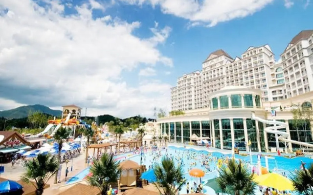 Huracle Resort