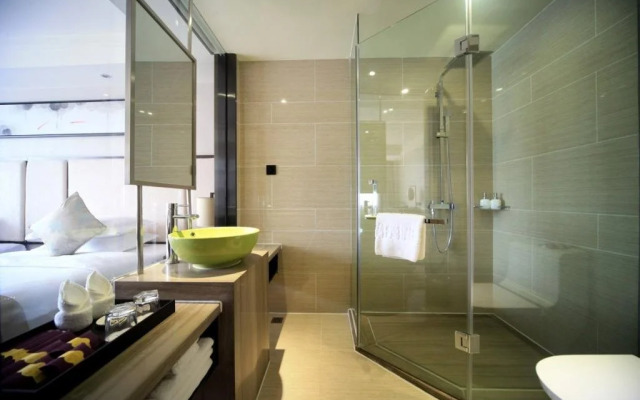 Oriental Xuanyi Holiday Hotel