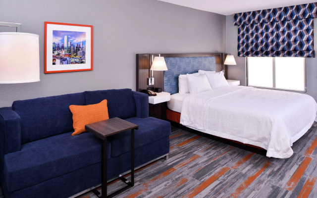 Hampton Inn & Suites Legacy Park-Frisco