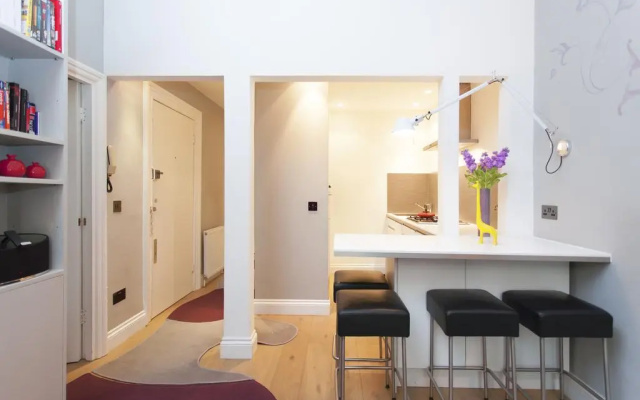 ItalianFlat - Chelsea