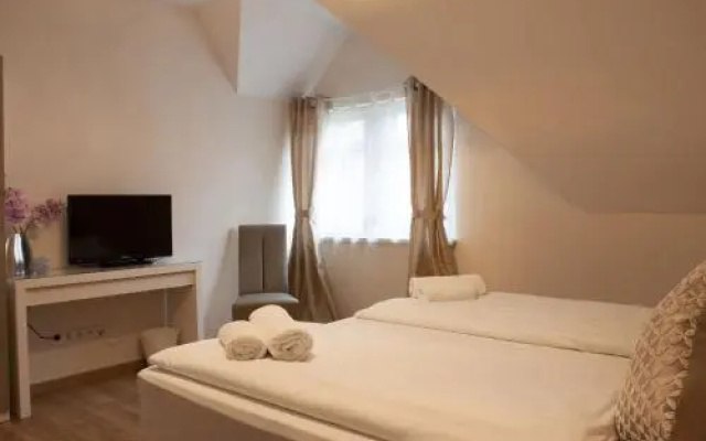 Hotel Ravene