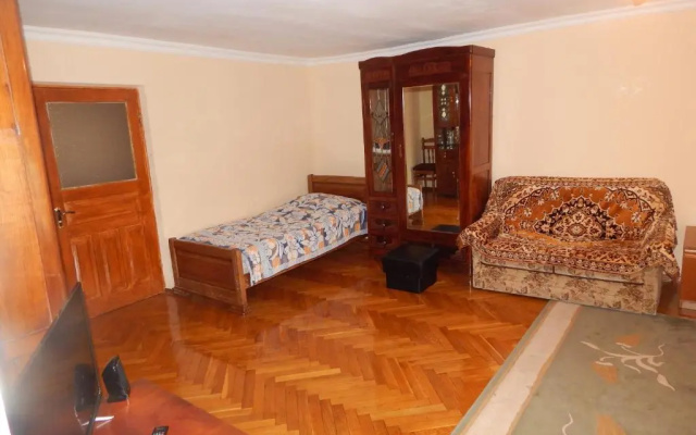 400 meters from the sea