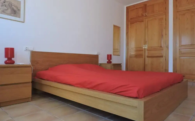 Stunning 3-bed House in Pego