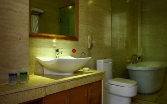 Holiday Hotel Yiwu