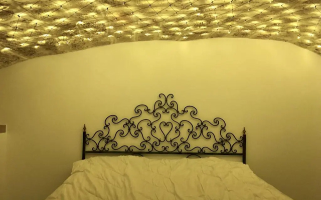 La Casita Blanca