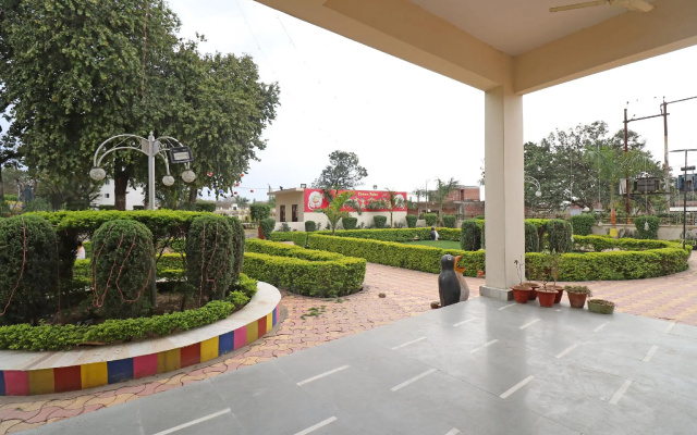 SPOT ON 29866 Shivam Palace