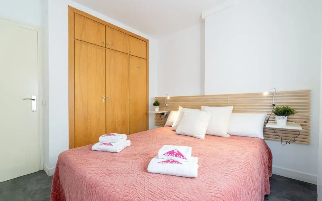Apartment in Empuriabrava Near Sandy Beach