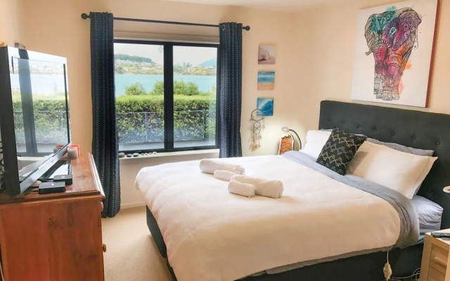 Amazing Queenstown Luxury Apartment