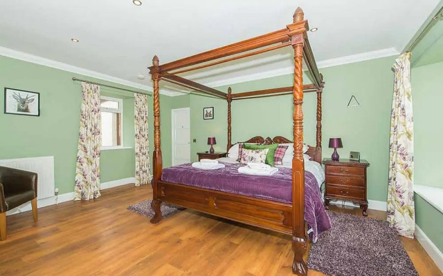 Maple Cottage With Hot Tub Near Cupar, Fife