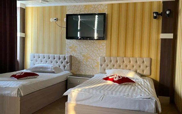Mandarin Hotel & Fitness Center