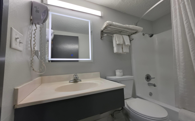 Travelodge by Wyndham Yankton