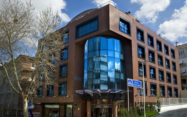 Best Western Hotel Ikibin-2000 вид на фасад