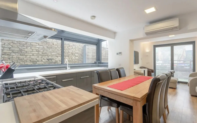 Luxury 2 Bedroom London Apartment