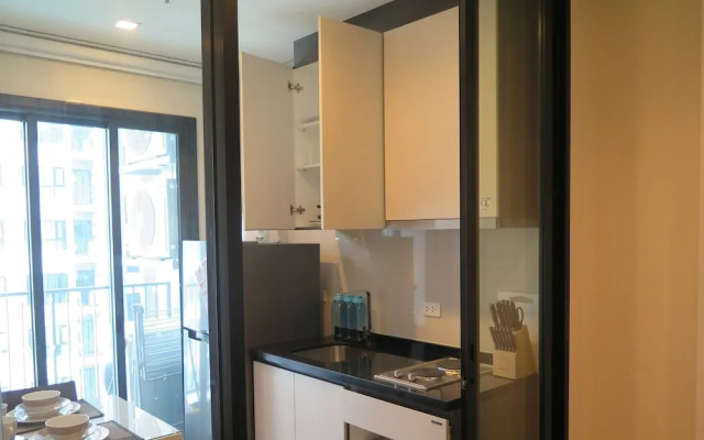 One Bedroom Condo With Pool View at The Base Near Central Festival Pattaya