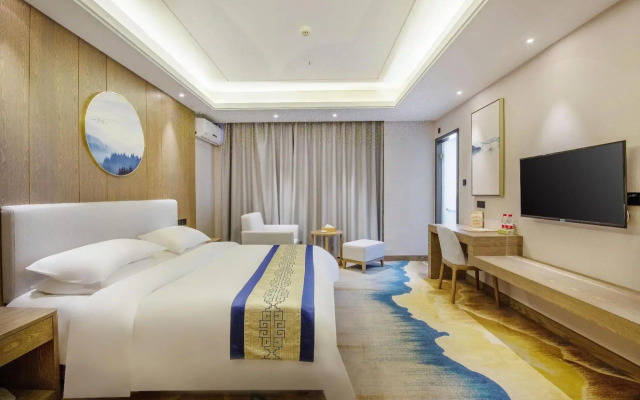 Vienna Classic Hotel (South Gate of Mount Huang Scenic Area)