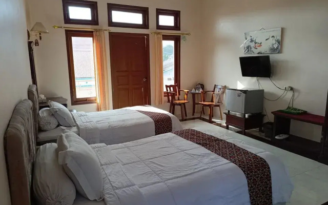 Nagoya Inn Sabang