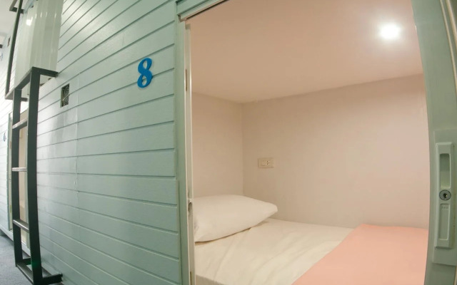 Hotel Capsule Suratthani