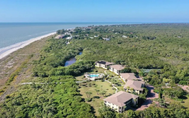 Sandpiper Beach 205