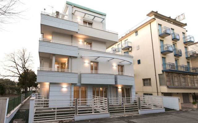 Отель Riva Azzurra Residence Римини вид на фасад