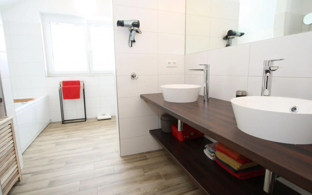 Magnificent Chalet in Hohentauern with bubble bath & Sauna