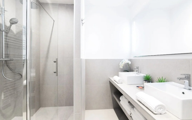 Luxury 3BDR République I by Livinparis