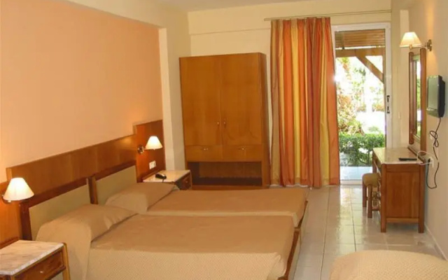 Maravel Apartments