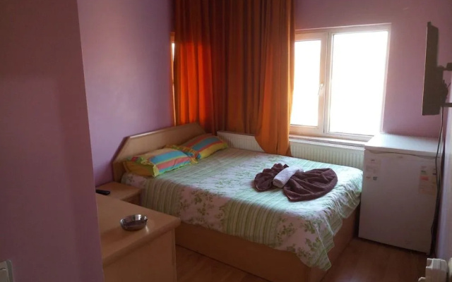 Unfa Otel