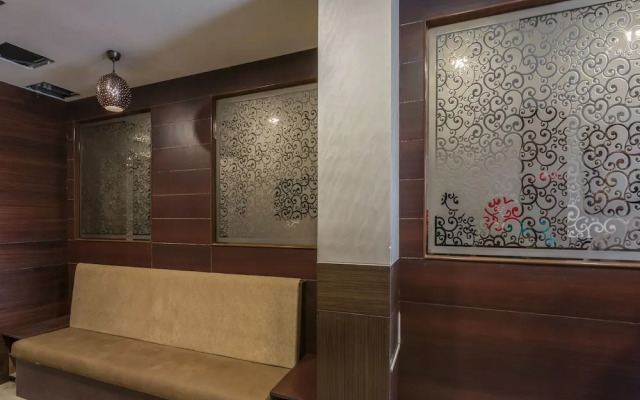 OYO 11676 Nakshatra Grand